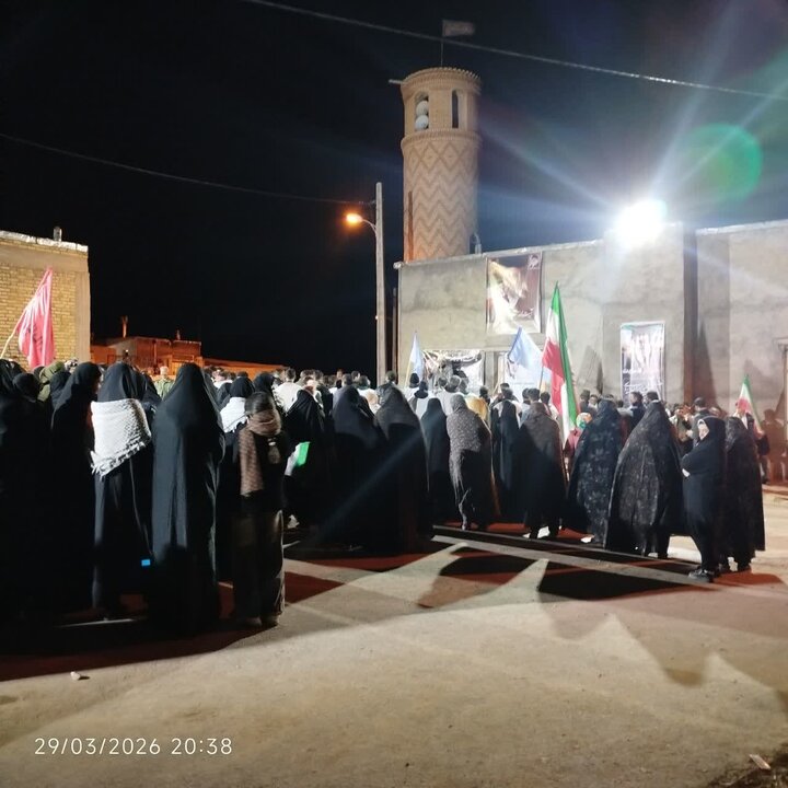 تصاویر/ اجتماع حماسی اهالی روستای بابالو  شهرستان چالدران در فراق امام شهید و بیعت با رهبری و نظام