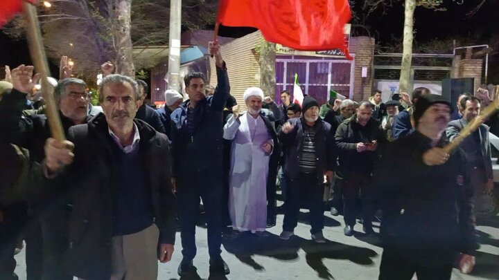 تصاویر/ تجمع شبانه در شهر راین