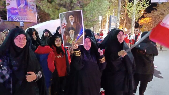 تصاویر/ تجمع شبانه در شهر راین