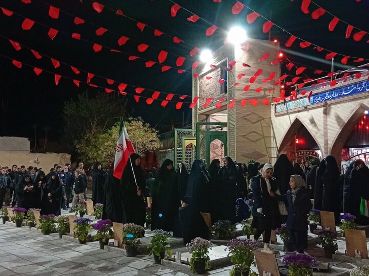 تصاویر/ تجمع شبانه در شهر محی آباد