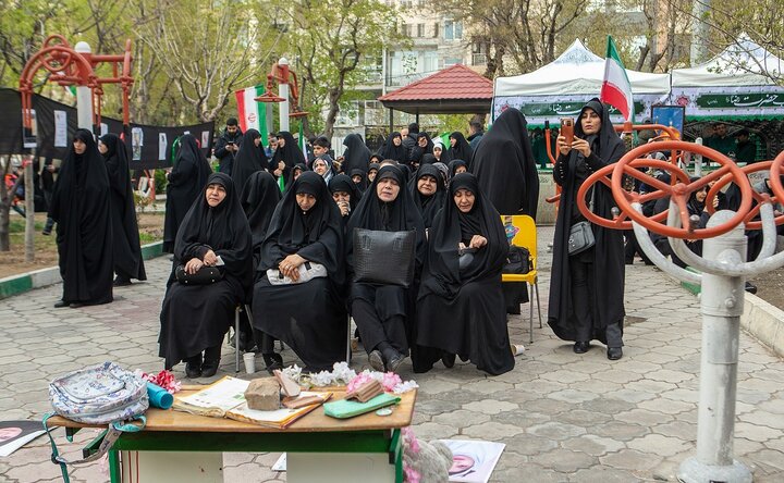 تصاویر/ مراسم یادبود یک خانواده شهید جنگ رمضان