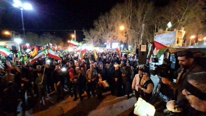 تصاویر/ بیست و نهمین اجتماع بزرگ‌ مردمی «شب‌های اقتدار» در بسطام