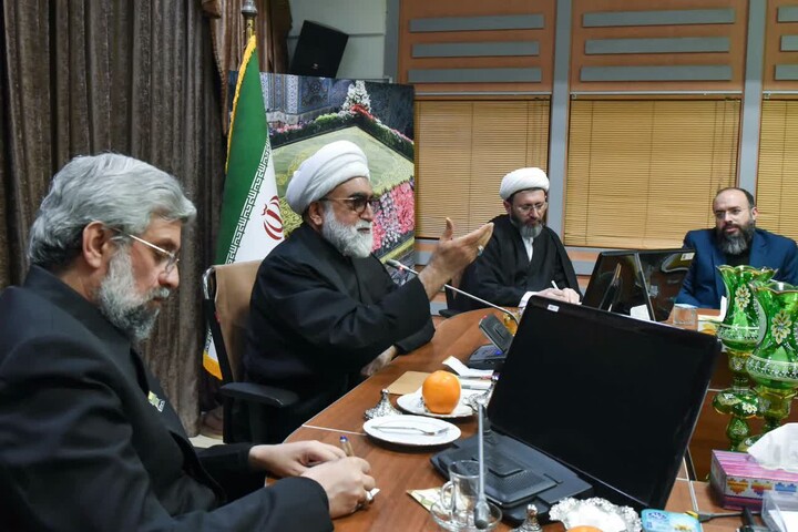 تصاویر/ بازدید تولیت آستان قدس رضوی از بخش‌های مختلف معاونت اماکن متبرکه حرم مطهر امام رضا(ع)