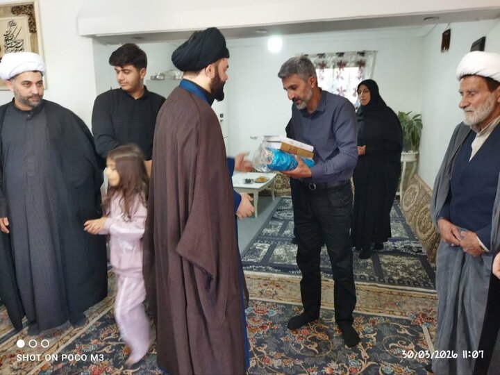 تصاویر / تکریم از خانواده طلبه شهید «محمد مهدی حداد» از سوی دفتر آیت الله العظمی جوادی آملی در آمل