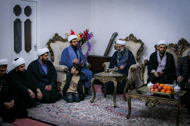 تصاویر/ دیدار با خانواده معظّم ۴ شهید کوی خضر  همدان