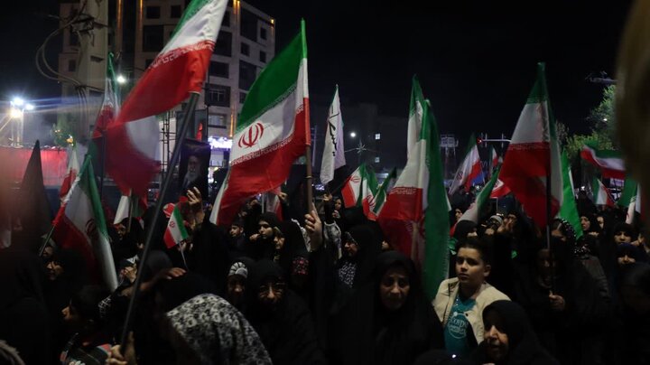 تصاویر/ سی‌امین شب میدان‌داری مردم باقرشهر در حمایت از نیروهای مسلح