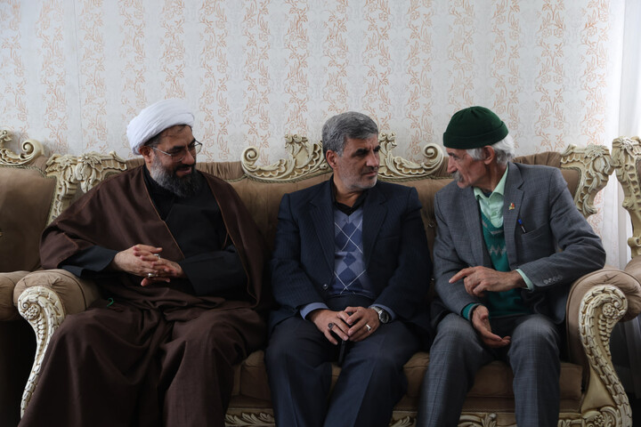 تصاویر / تجلیل نماینده ولی فقیه در استان همدان از خانواده شهدای جنگ رمضان