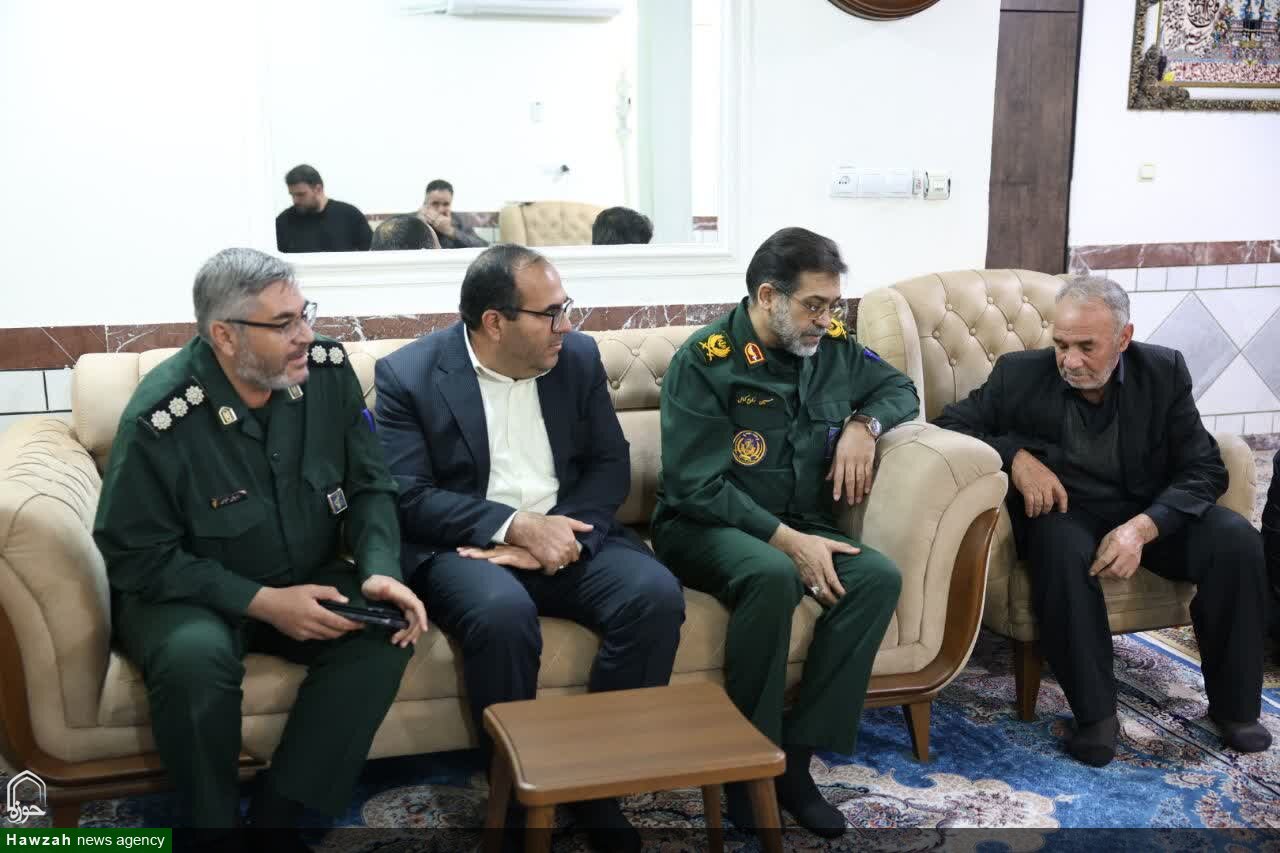 تجلیل فرمانده سپاه همدان از خانواده پاسدار شهید مرادی در اسدآباد