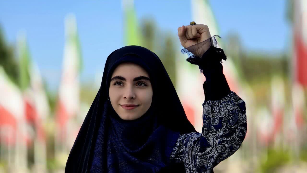فیلم| ستایش حماسی ایران به زبان انگلیسی دانشجوی کاشانی
