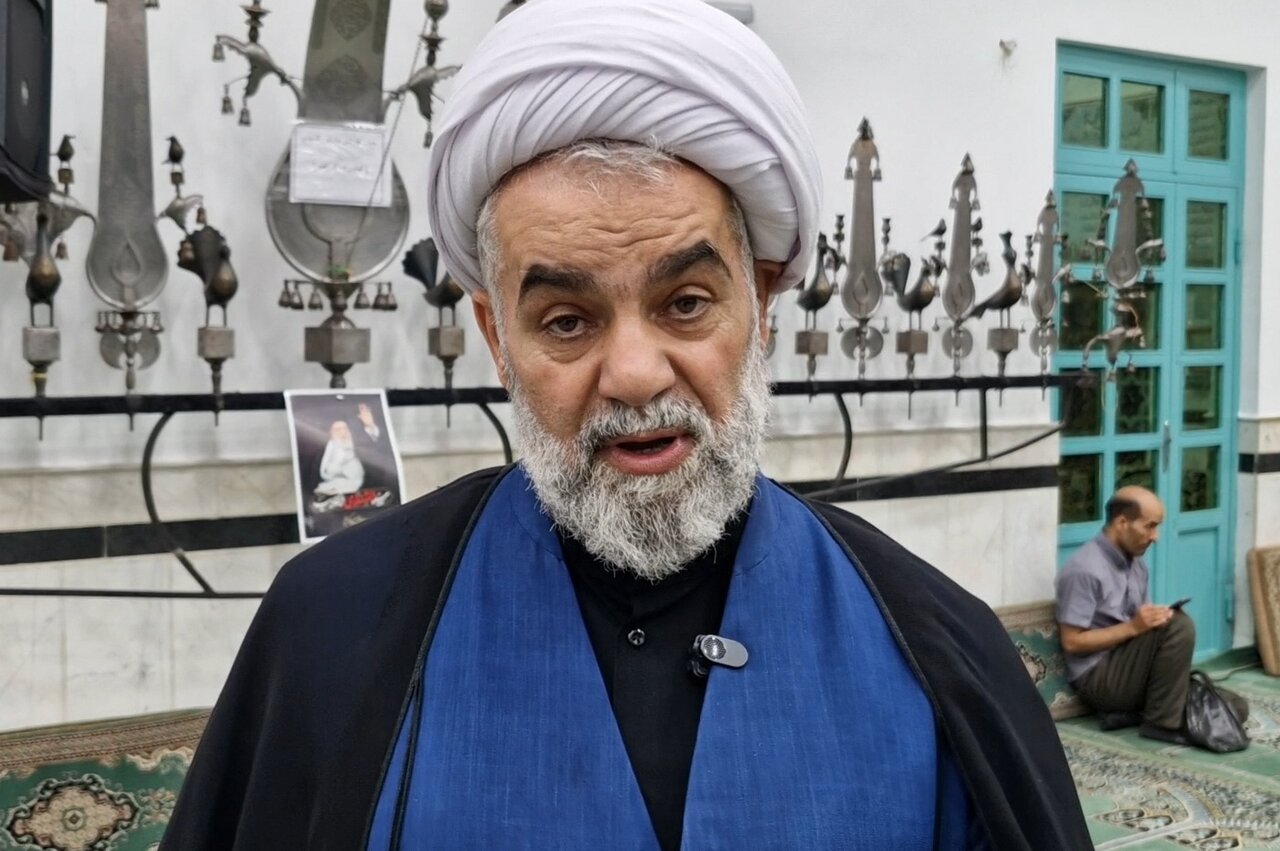 فیلم | مرحوم حجت‌الاسلام استقامت هم در جهاد دفاعی و هم در جهاد تبیین حضور فعال داشت