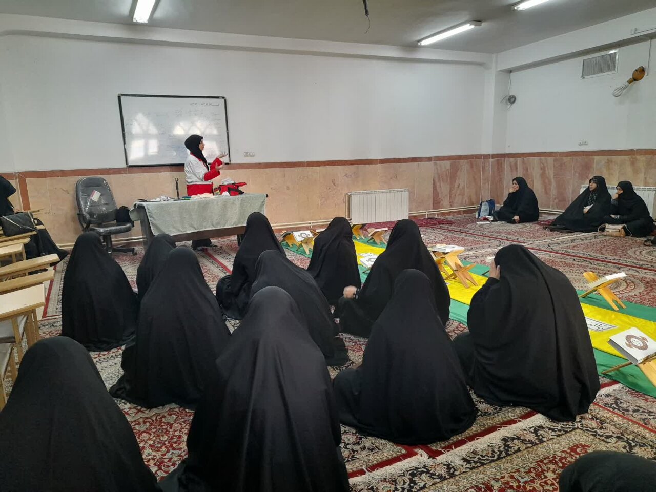 بانوان طلبه استان کرمان در خط مقدم خدمت؛ فراگیری مهارت‌های امداد و کمک‌های اولیه+تصاویر
