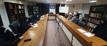 نقش بی بدیل بانوان در عرصه جهاد تبیین در بحران های جنگ