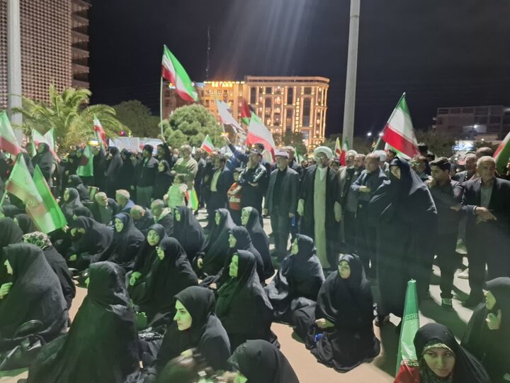 تصاویر/ تجمج سی امین شب مردم غیور شهرستان کاشان در میدان امام خامنه ای