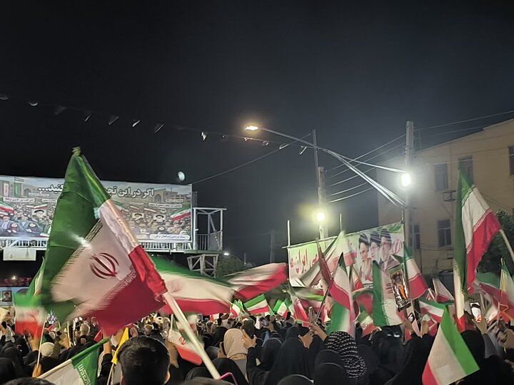 تصاویر| اجتماع جیرفتی ها در شب سی ام از جنگ رمضان
