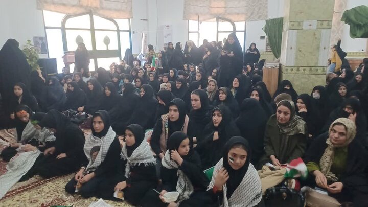 تصاویر/ اجتماع بانوان زینبی در باروق