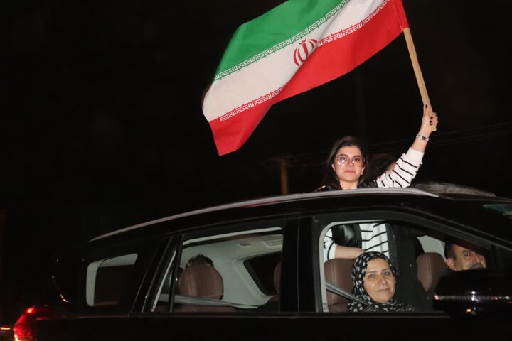 تصاویر/ حرکت و کاروان خودرویی در سطح شهر ارومیه به همت طلاب مدرسه علمیه امام خامنه ای