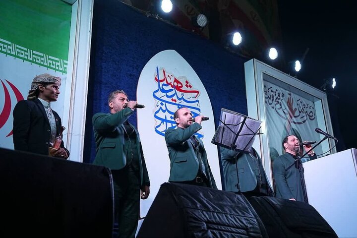 تصاویر/ حضور نمایندگان انصارالله یمن در اجتماع مردمی میدان انقلاب تهران