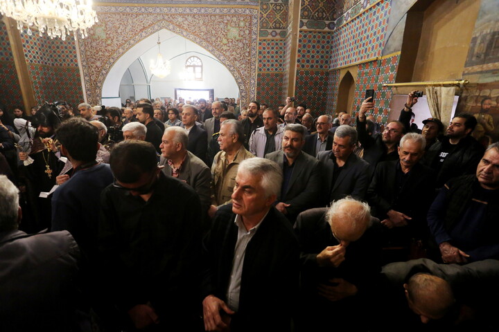 تصاویر / تشییع اولین شهید مسیحی جنگ رمضان در کلیسای مریم مقدس اصفهان