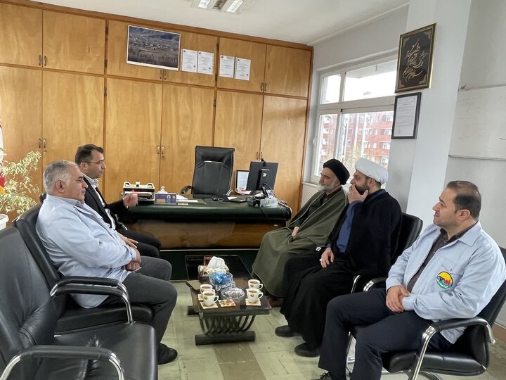 بازدید امام جمعه نوشهر از اداره برق
