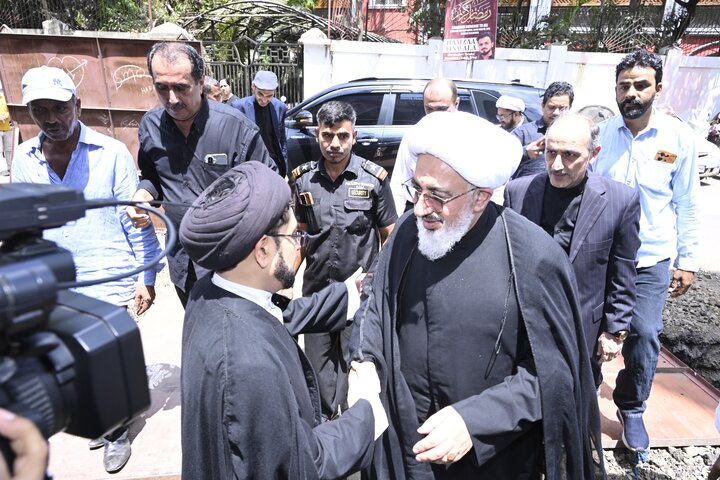 ممبئی میں رہبرِ انقلاب شہید سید علی خامنہ ای کی یاد میں جلسۂ تعزیت؛