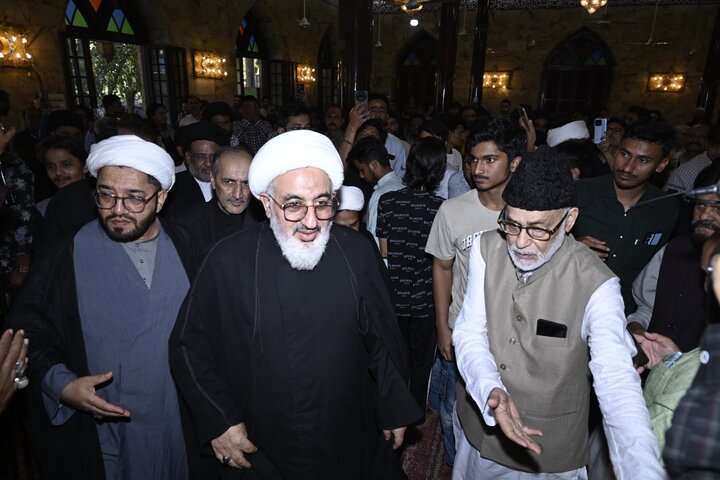 ممبئی میں رہبرِ انقلاب شہید سید علی خامنہ ای کی یاد میں جلسۂ تعزیت؛