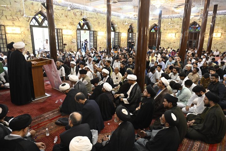 ممبئی میں رہبرِ انقلاب شہید سید علی خامنہ ای کی یاد میں جلسۂ تعزیت؛