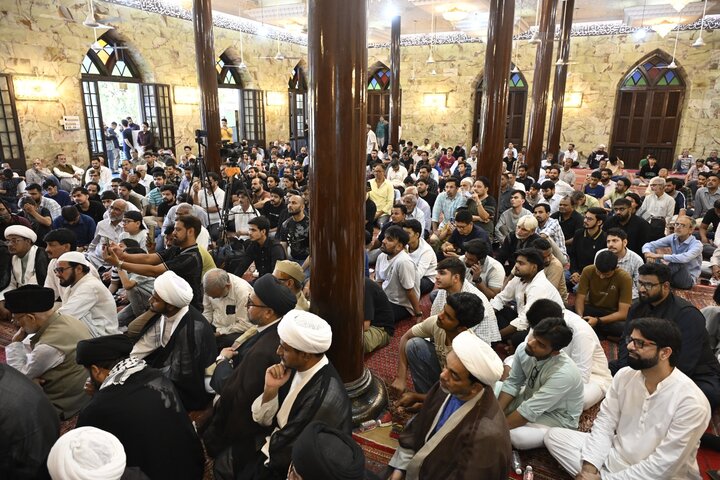ممبئی میں رہبرِ انقلاب شہید سید علی خامنہ ای کی یاد میں جلسۂ تعزیت؛