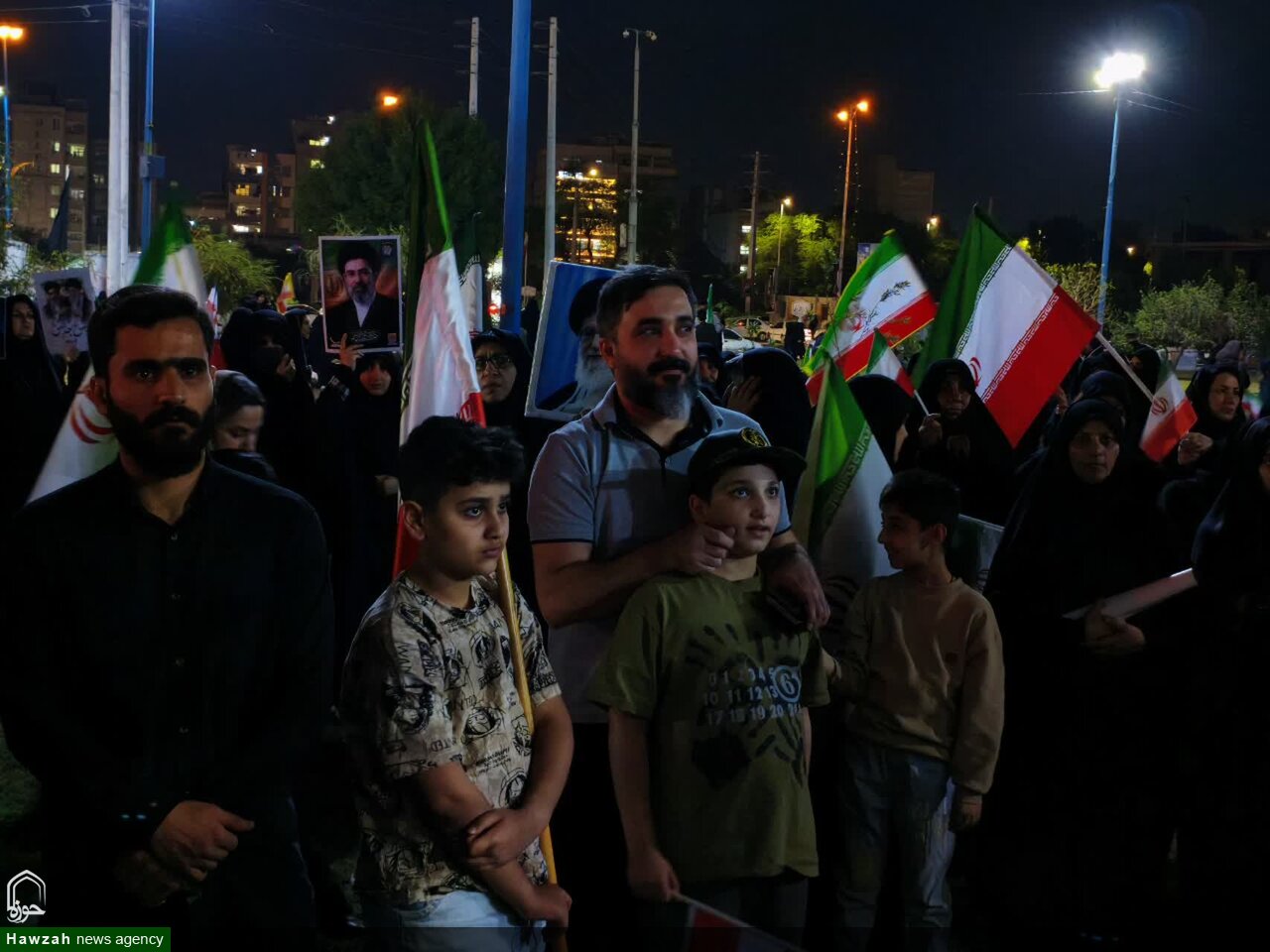 تجمع کنندگان محکومیت جنگ آمریکایی صهیونی عبیه ایران اسلامی در کوی باهنر، صادقیه، ایثار، صد دستگاه، نبوت و طلاب اهوا