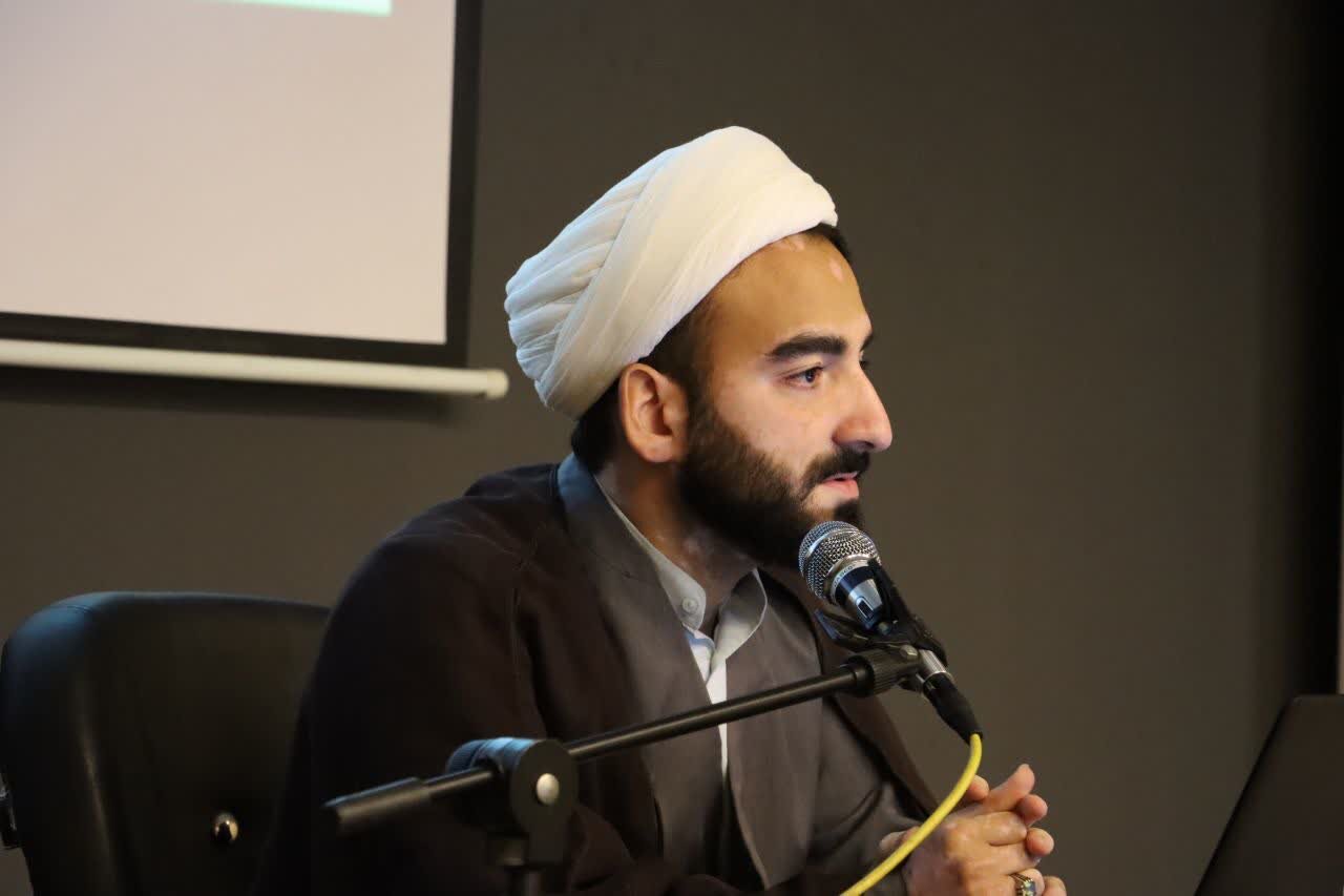 اتحاد، از رموز قدرتمندی و پیروزی است