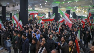 اجتماع باشکوه امت انقلابی در مسجد مقدس جمکران/  تجدید میثاق با آرمان‌های جمهوری اسلامی