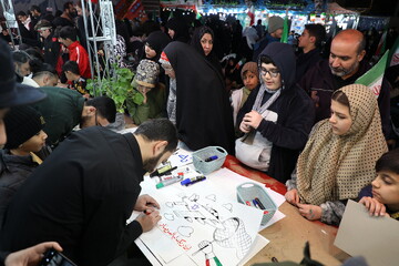 تصاویر/ موکب هنر و رسانه در بلوار شهید صدوقی قم