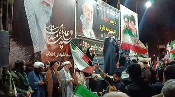 تجدید بیعت مردم چناران با رهبر انقلاب و شهدای مقاومت