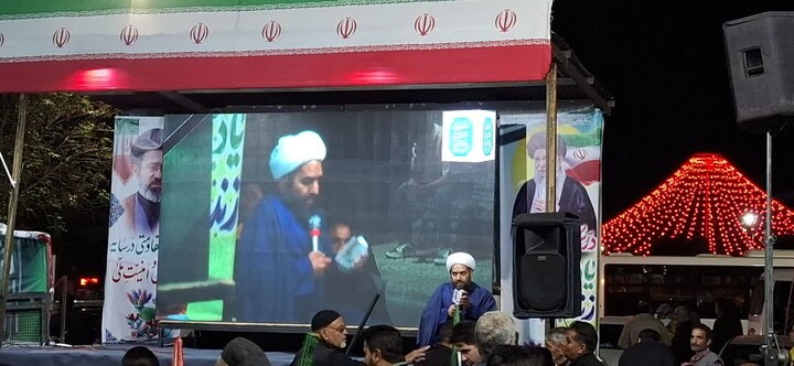 تصاویر/ زرندی ها همچنان ایستاده در پای ایران