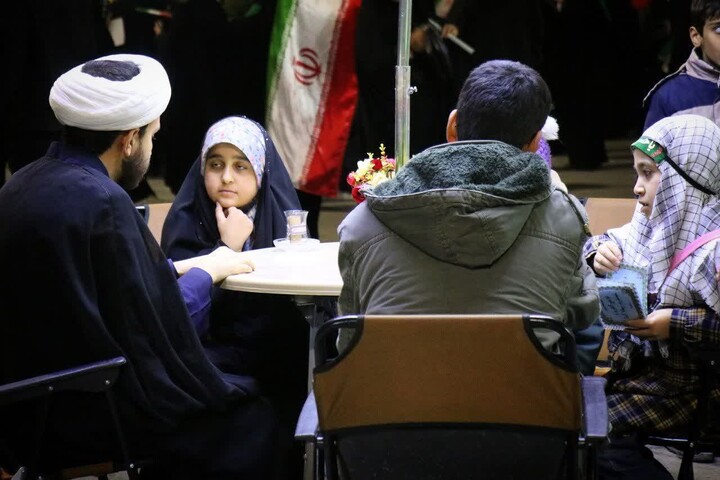 تصاویر/ کافه رستوران قرآنی طلاب مدرسه علمیه محمودیه در میدان کوثر کرمان