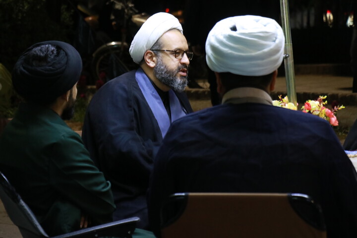 تصاویر/ کافه رستوران قرآنی طلاب مدرسه علمیه محمودیه در میدان کوثر کرمان