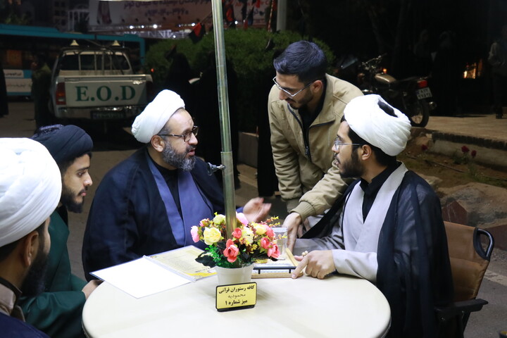 تصاویر/ کافه رستوران قرآنی طلاب مدرسه علمیه محمودیه در میدان کوثر کرمان