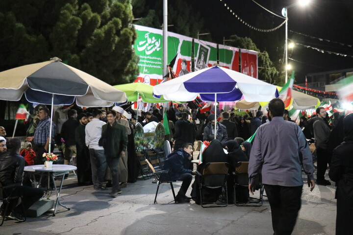 تصاویر/ کافه رستوران قرآنی طلاب مدرسه علمیه محمودیه در میدان کوثر کرمان
