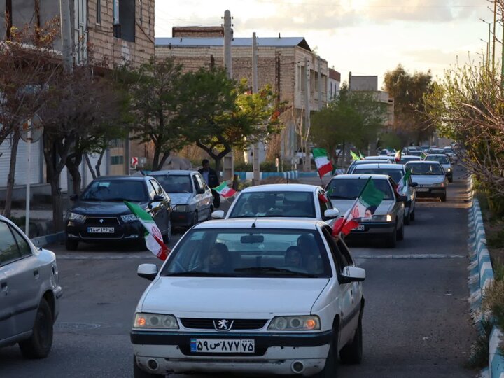 تصاویر/ کاروان خودرویی حماسه در شهر زیدآباد