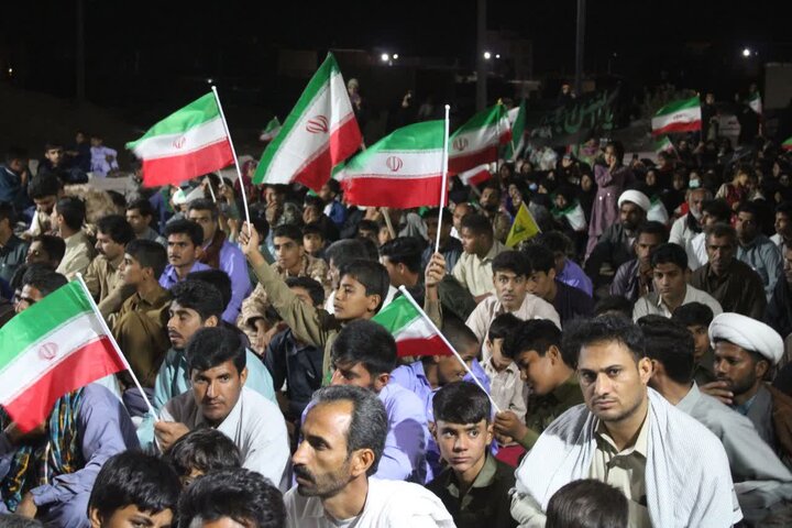 تصاویر/ اجتماع بزرگ بسیجیان شهرستان جازموریان در حمایت از جمهوری اسلامی