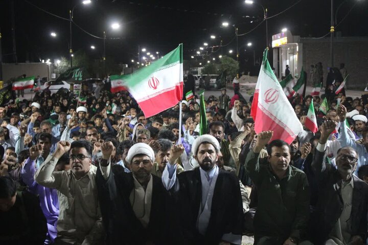تصاویر/ اجتماع بزرگ بسیجیان شهرستان جازموریان در حمایت از جمهوری اسلامی