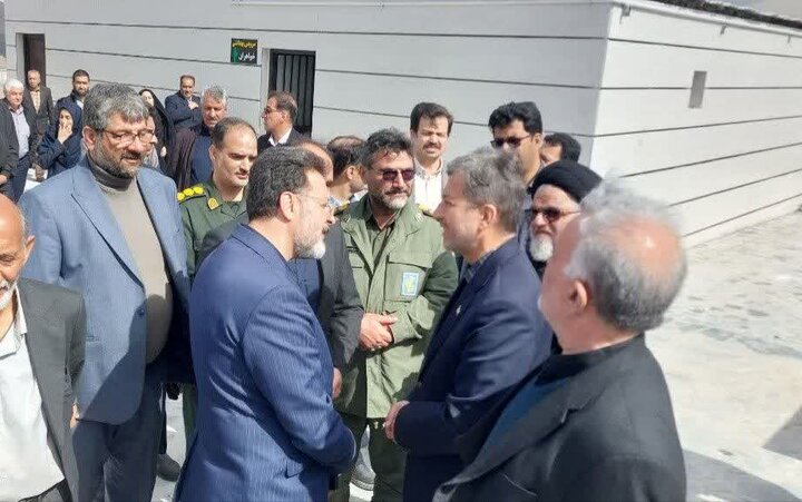 تصاویر/ افتتاح پروژه های عمرانی روستای طامه با حضورامام جمعه نطنز