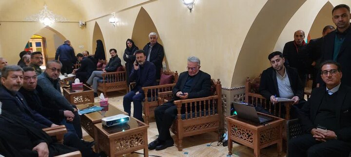 تصاویر/ افتتاح پروژه های عمرانی روستای طامه با حضورامام جمعه نطنز