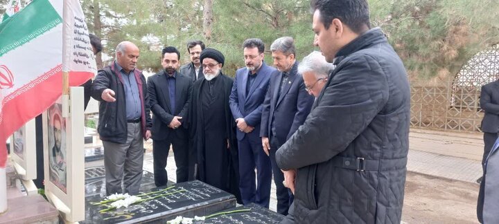 تصاویر/ افتتاح پروژه های عمرانی روستای طامه با حضورامام جمعه نطنز