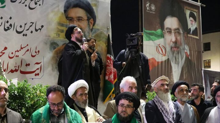 تصاویر/  اجتماع بزرگ بیعت مهاجرین افغانستانی با رهبرمعظم انقلاب اسلامی در مشهدمقدس