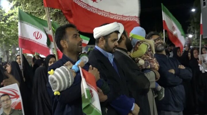 تصاویر/ تجمع شبانه در شهر گلباف