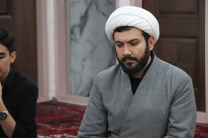 تصاویر /  دیدار مدیریت و طلاب جهادی حوزه علمیه حضرت بناب  با خانواده شهید هادی خطائی