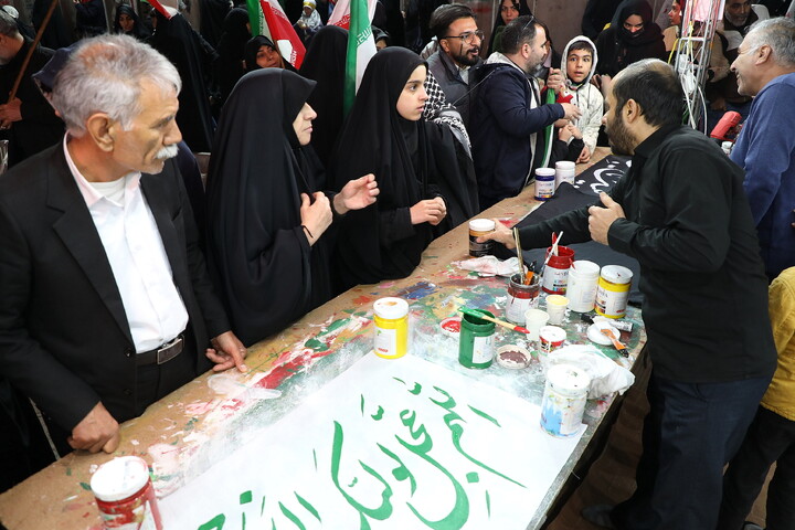 تصاویر/ موکب هنر و رسانه در بلوار شهید صدوقی قم