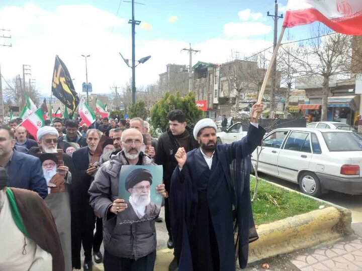 تصاویر/تجمع مردم عزادار و انقلابی کامیاران و بیلوار