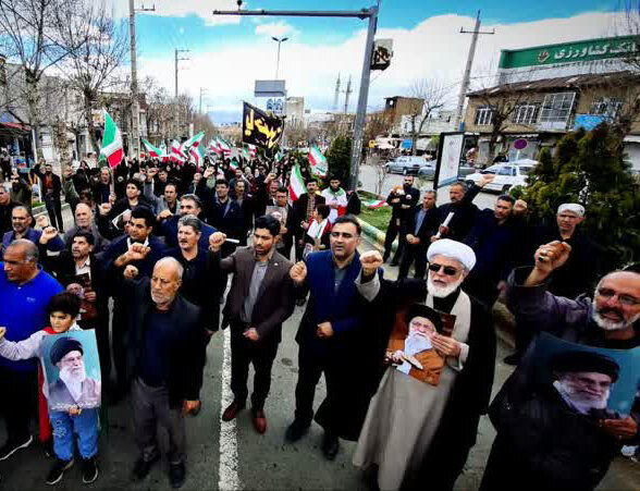 تصاویر/تجمع مردم عزادار و انقلابی کامیاران و بیلوار