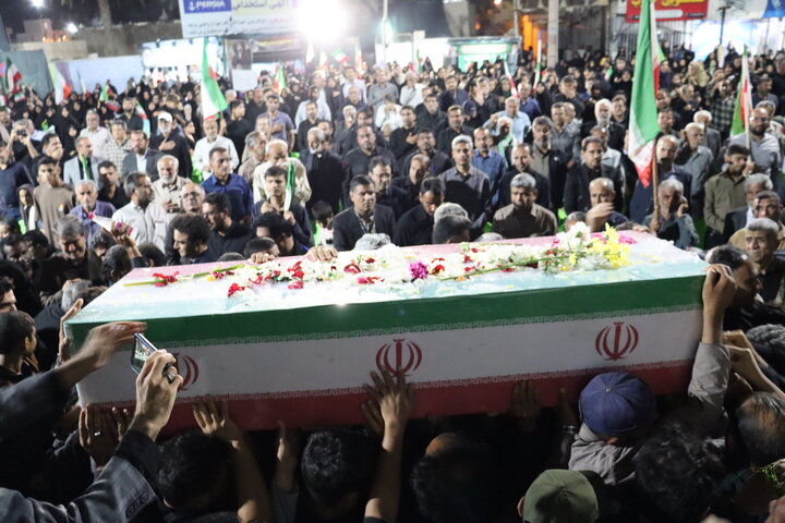 تصاویر/ وداع با شهید مدافع ایران در دیّر